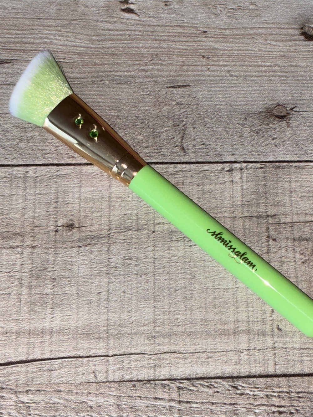 Slmissglam Bright Green Contour Bronzing Brush